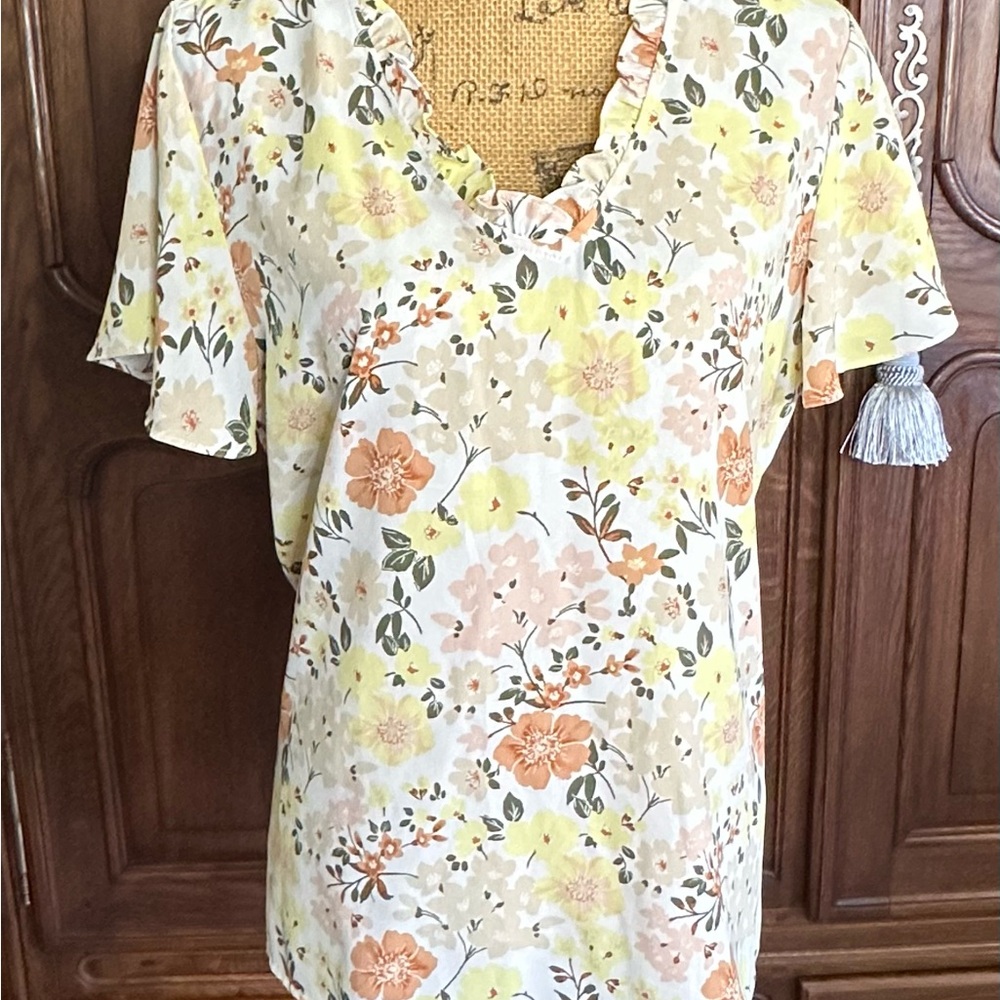 41 Hawthorn Cream Flutter Sleeve Blouse